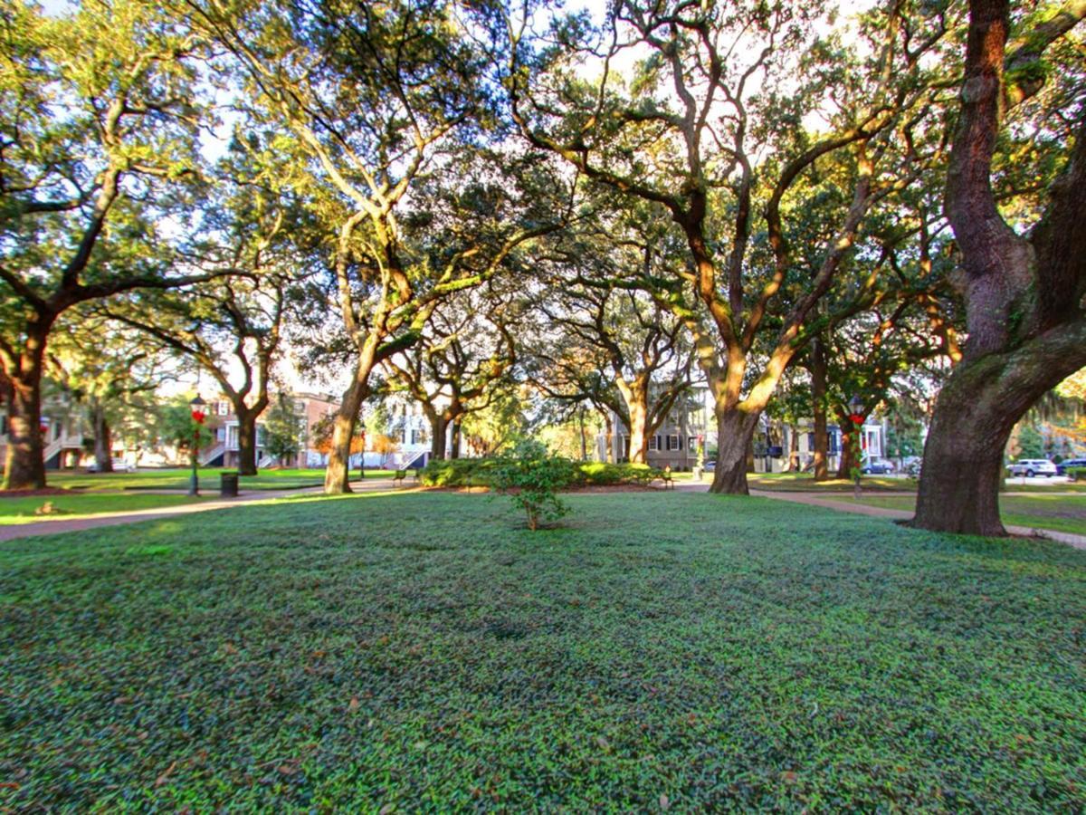 Bird Baldwin Parlor Villa Savannah Exteriör bild